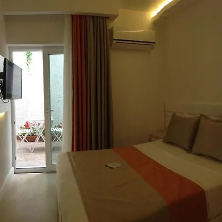 Doc's Hotel 3*